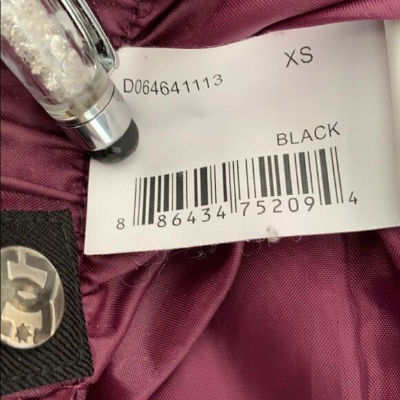 DC Snowboarding Waterproof Ski Snowboarding Insulated Winter Jacket‎ Black XS - Picture 16 of 16